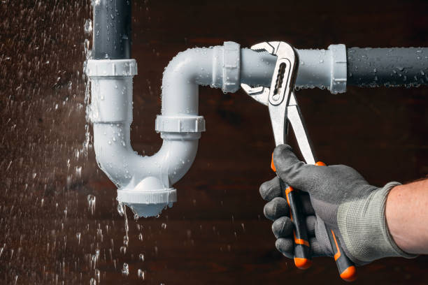Professional Leak Detection technician working in Matteson, IL